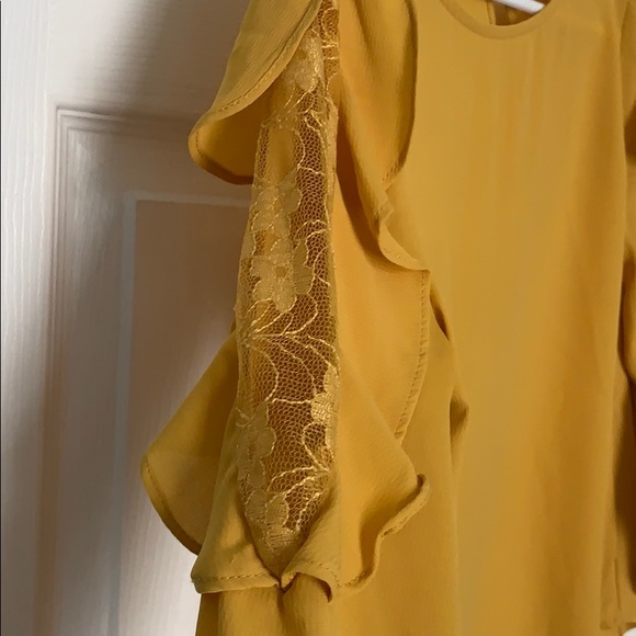 Blouse - Picture 2 of 2